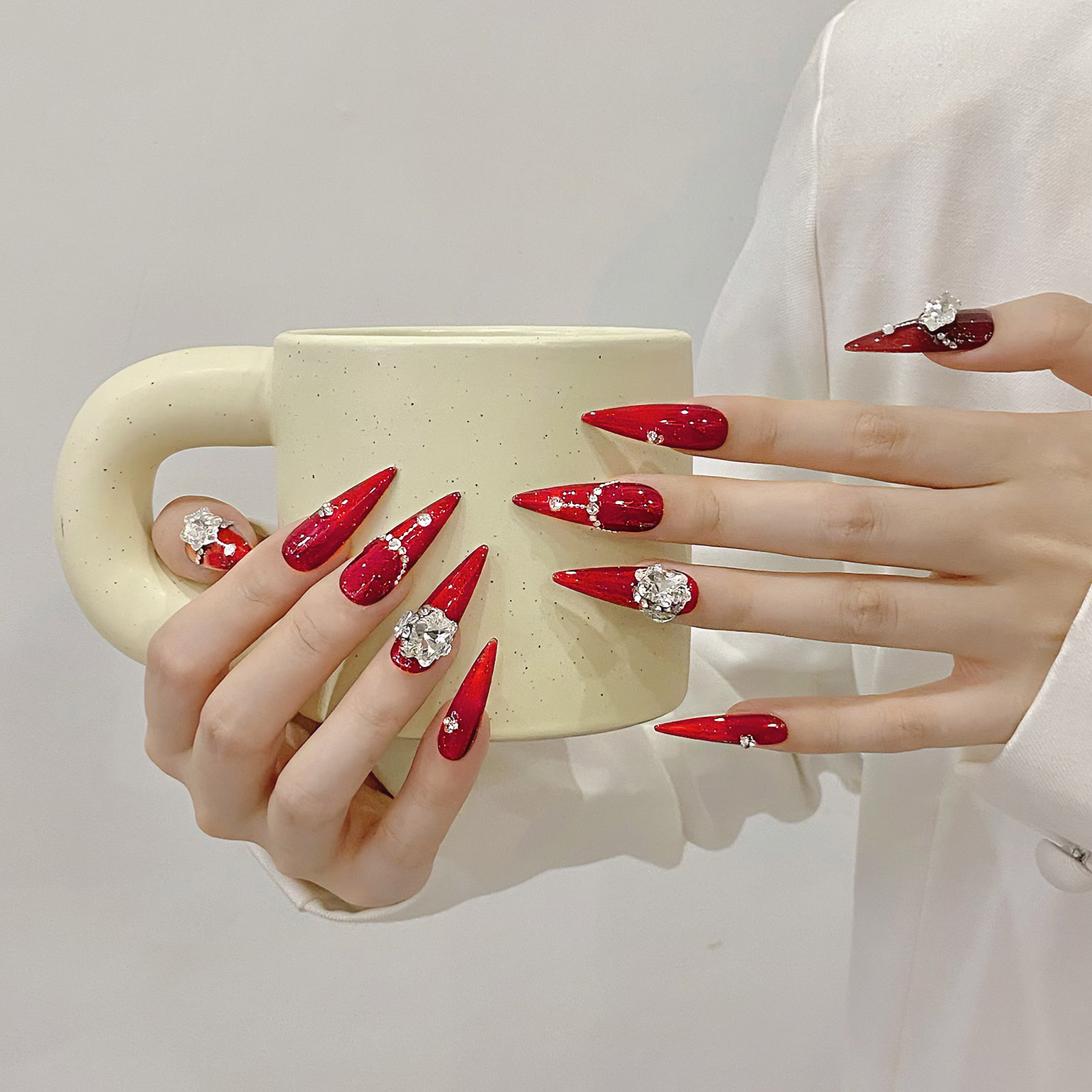 10pcs Handmade Red False Nails - Resin Art Flower recension och pris