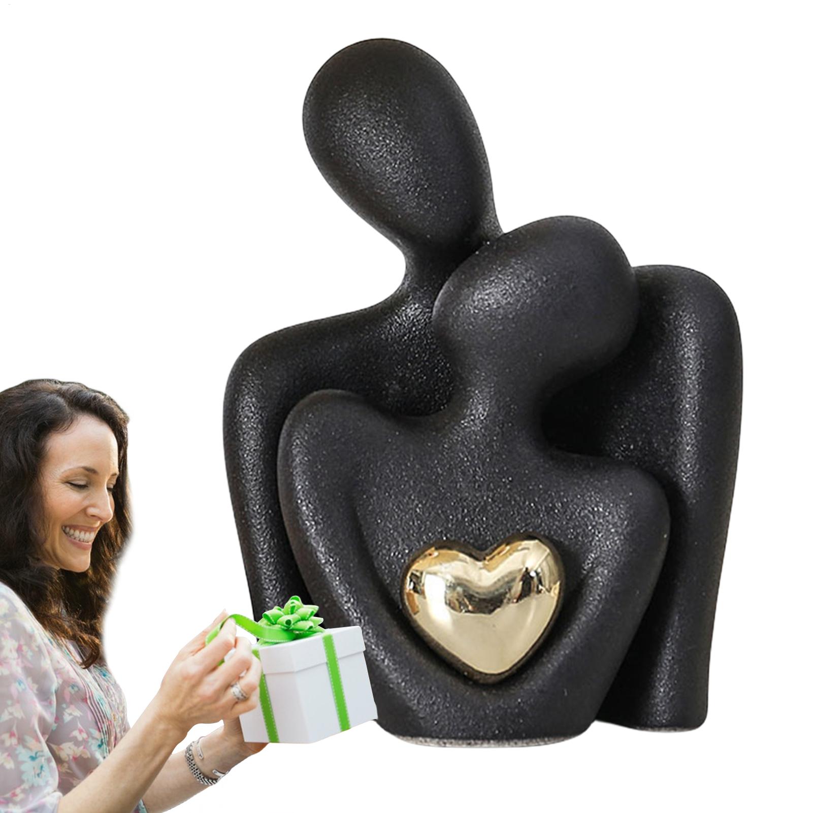 love Couple Hugging Figurine C - Resin Art Materials Wholesale recension och pris